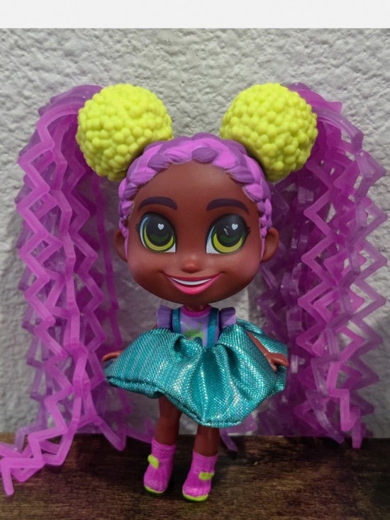 Hairdoables Other - Vintage Hairdoables doll